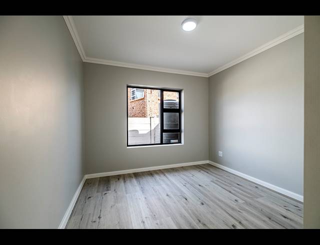 2 BEDROOM TOWNHOUSE FOR SALE IN C PLACE